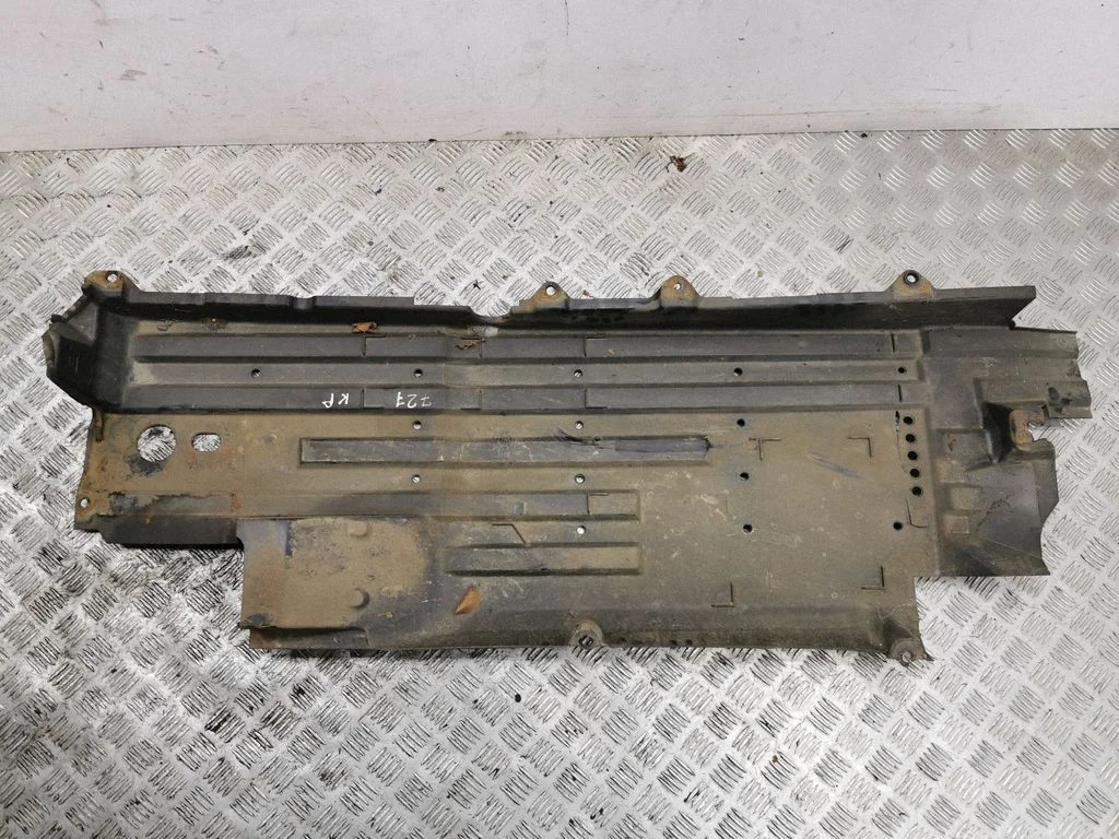 Side bottom protection – right