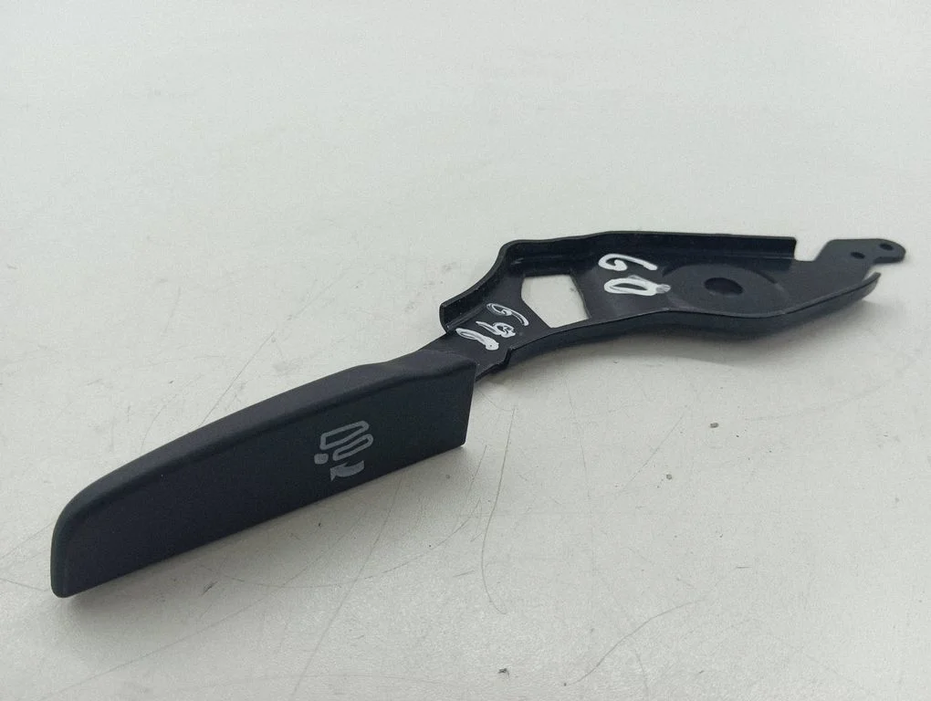 Seat adjustment handle 4L0883252