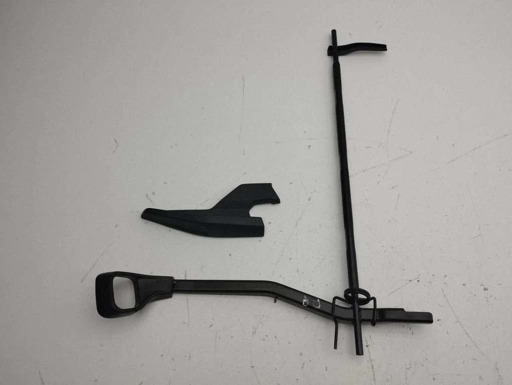 Seat adjustment handle 8P0881232
