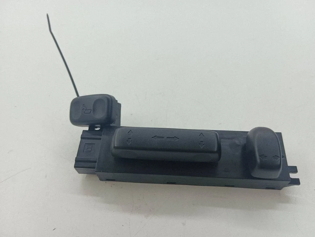 Seat adjustment handle 4111631SDD3U700