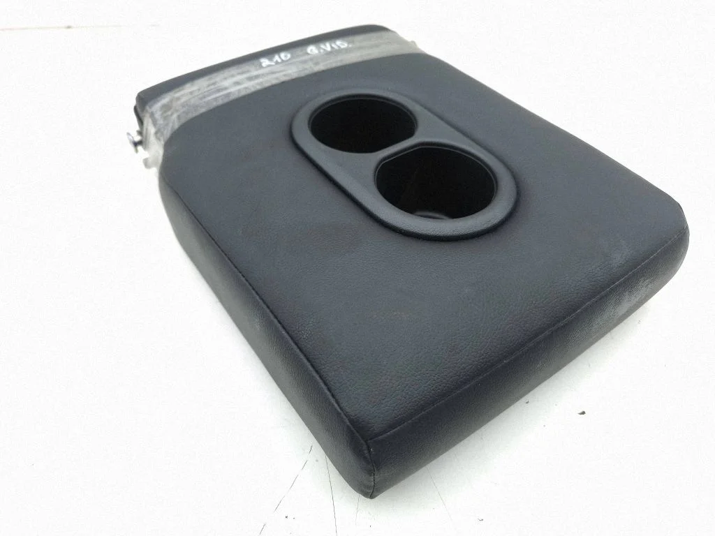 Rear seat armrest – Honda CR-V (2013-2016)