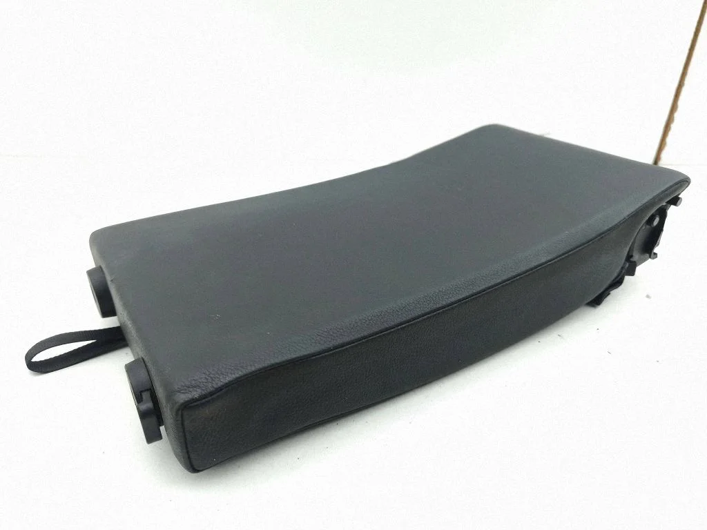 Rear seat armrest