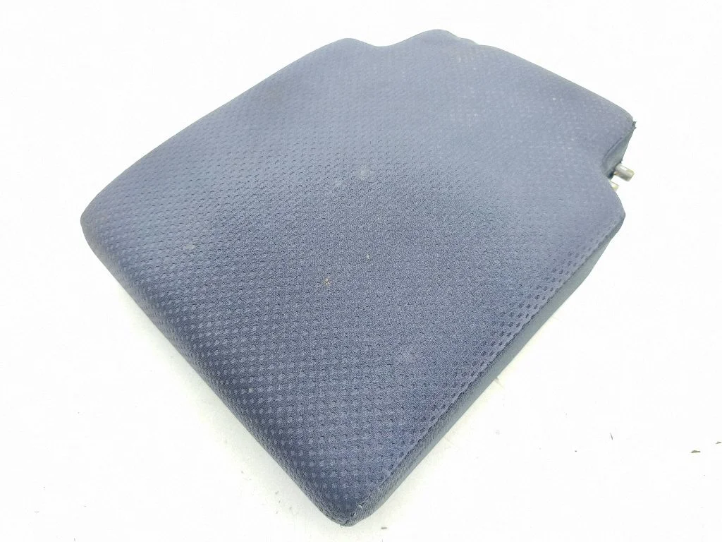 Rear seat armrest – Honda CR-V (2007-2012)