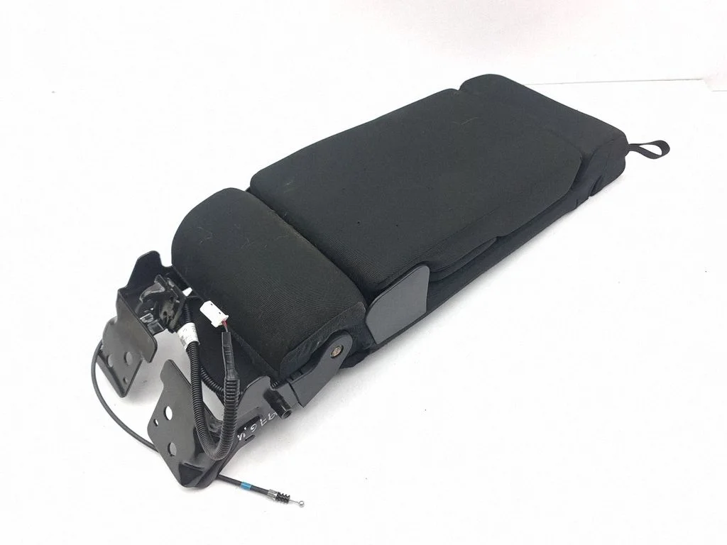 Rear seat armrest – Mazda CX-5 II (2017-2025)