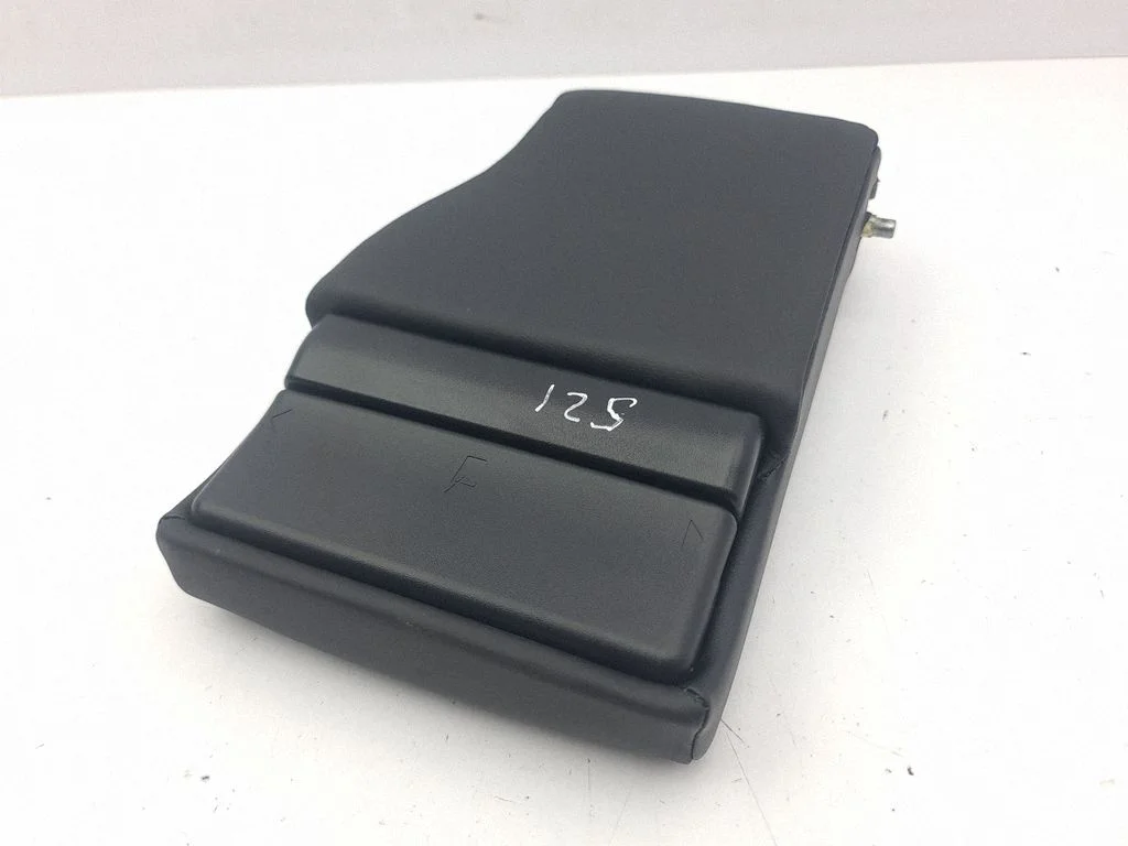 Rear seat armrest
