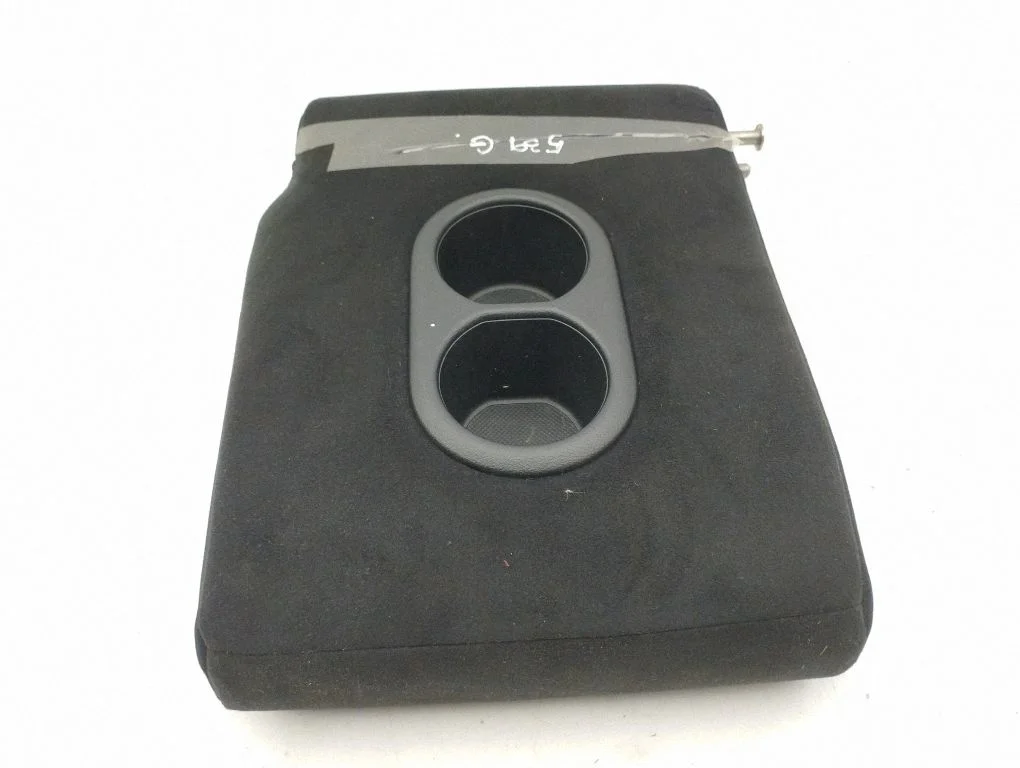 Rear seat armrest – Honda CR-V (2013-2016)