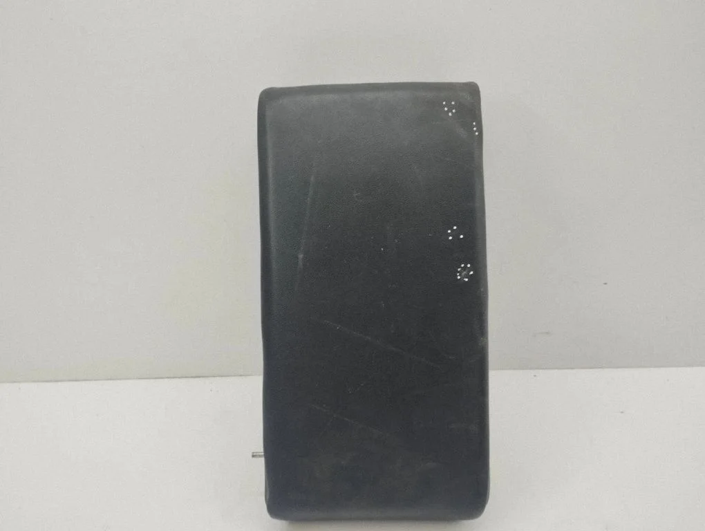Podłokietnik kanapy tylnej