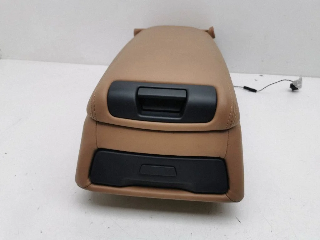 Tagaistme käetugi – BMW 7-seeria F01 F02 F03 F04 (2008-2016)