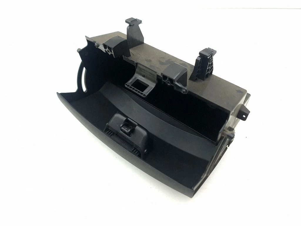 Front trunk storage compartment – Citroen C4 Grand Picasso (2013-2018)
