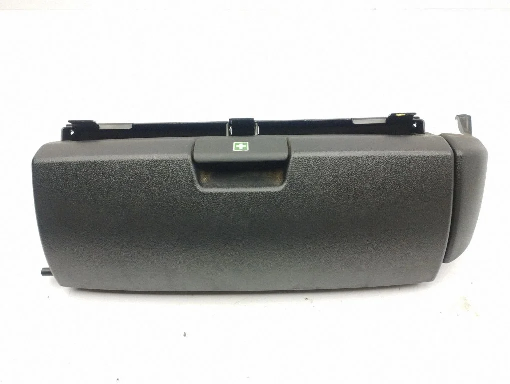 Front trunk storage compartment – Mercedes-Benz S-Class W221 (2005-2013)