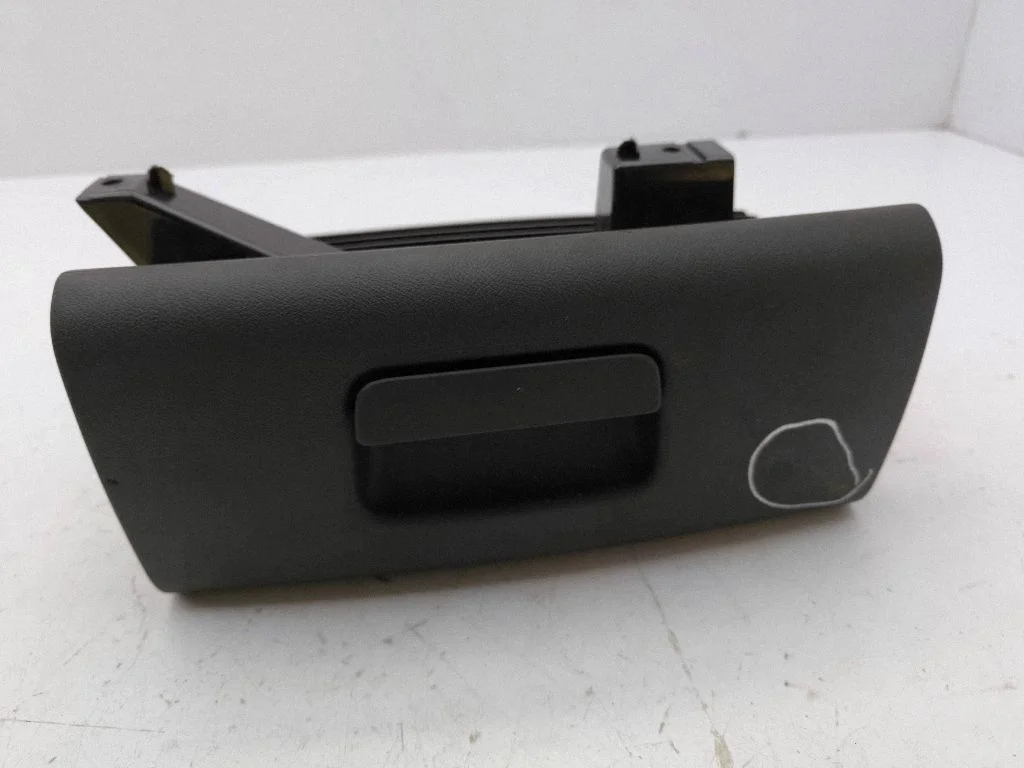 Front trunk storage compartment – Volkswagen Tiguan Allspace (2017-)