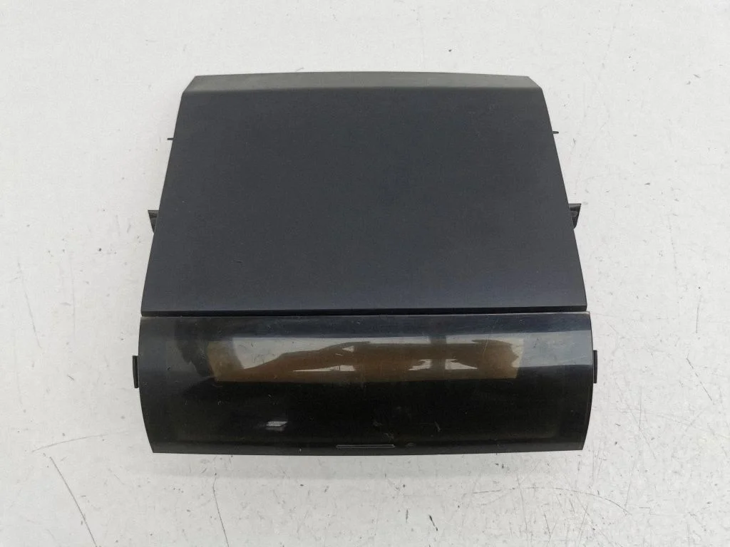 Front trunk storage compartment – Toyota Prius (XW20) (2003-2009)