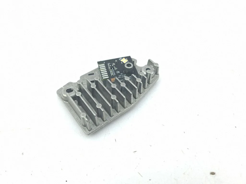 LED gaismas modulis – kreisā