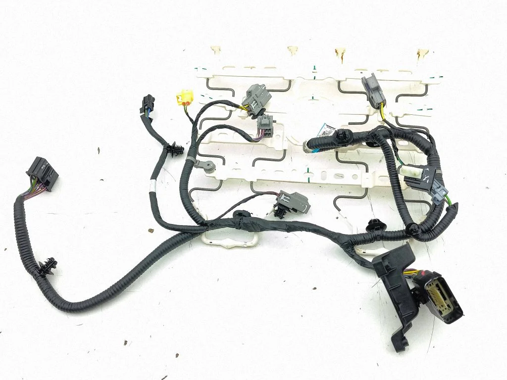 Istme juhtmestik – Ford Mustang Mach-E (2020-)