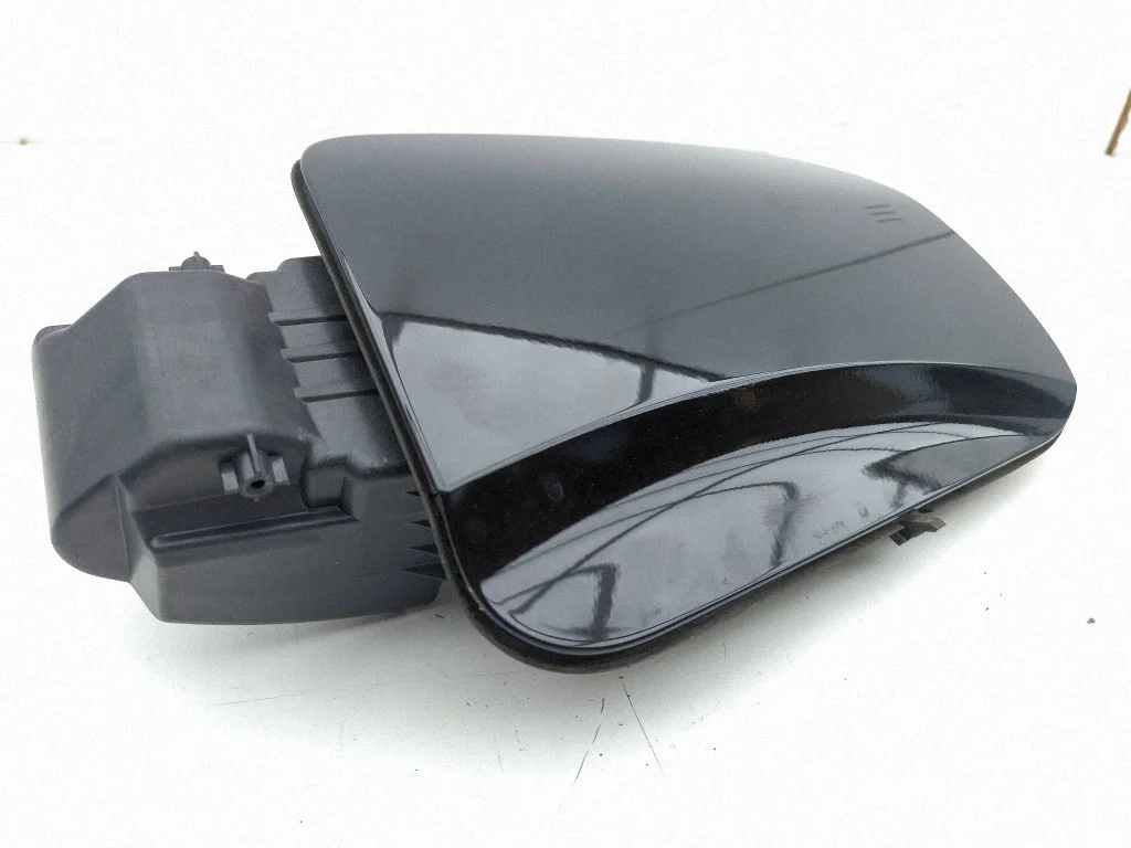 Electric car charge socket cover – Peugeot 3008 III (2023-)