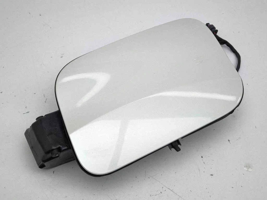 Electric car charge socket cover – Citroen C4 III e-C4 (2020-)