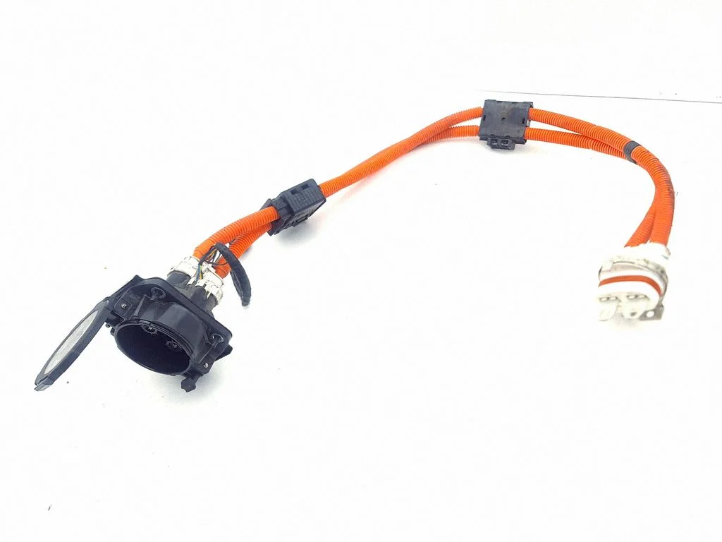 Gniazdo ładowania auta elektrycznego 296b15sk1b