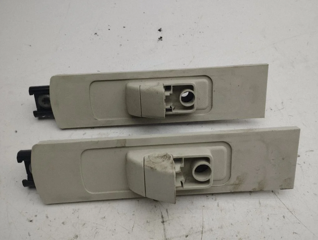 Seat belt adjustment rail GG93F602B82AA3AM1