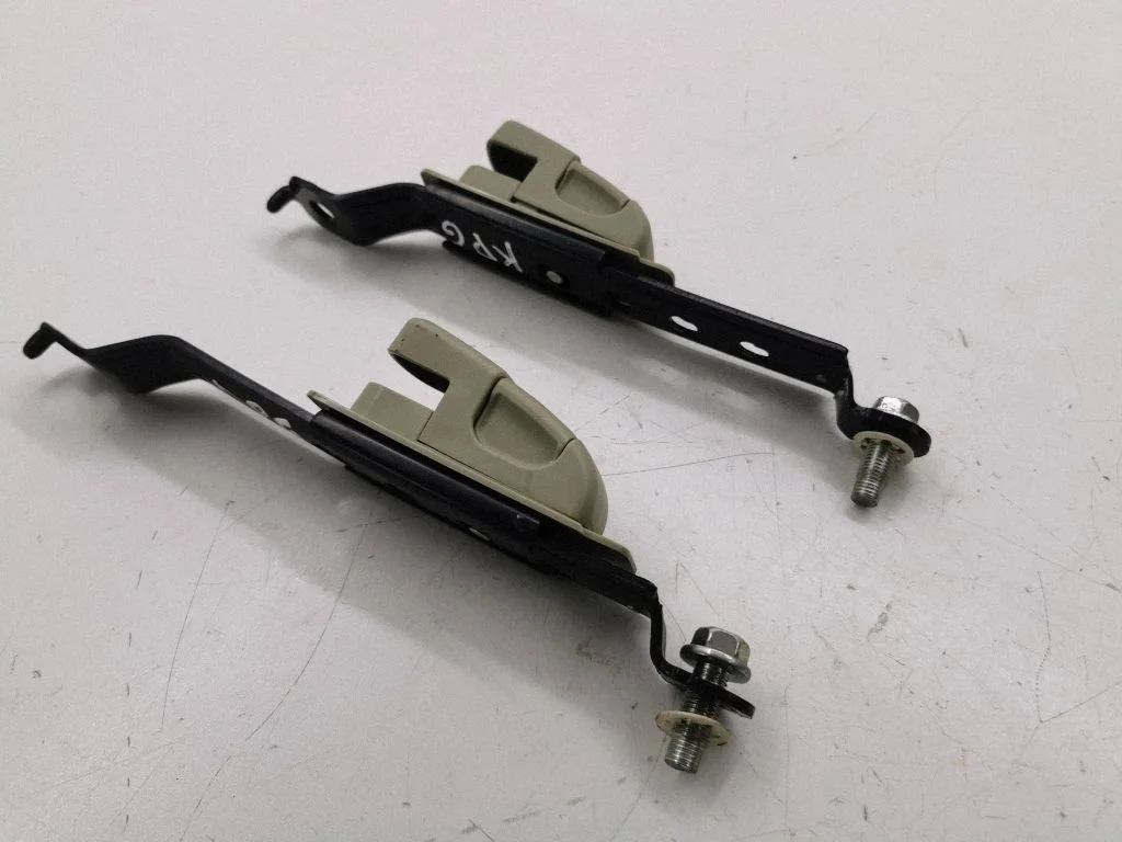 Seat belt adjustment rail