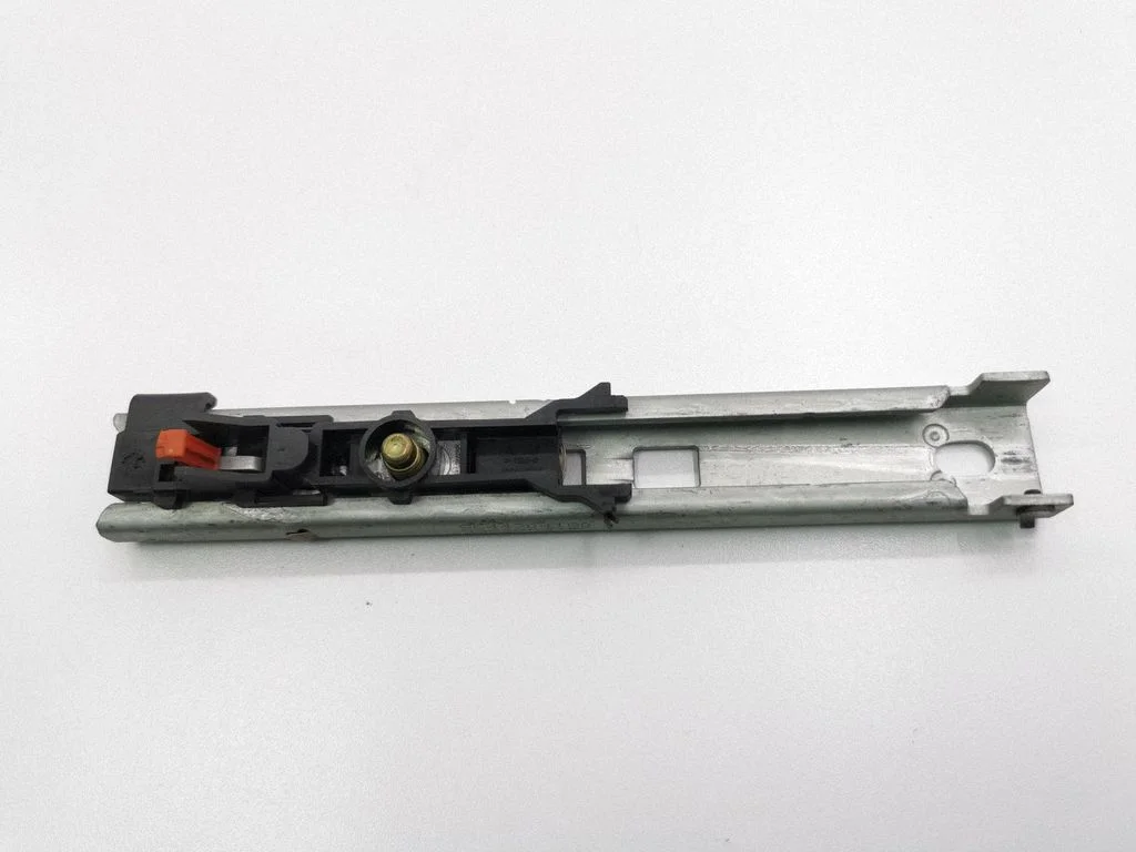 Seat belt adjustment rail 9644204180