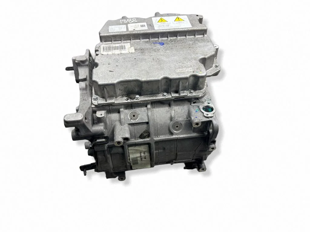 Silnik samochodu elektrycznego 9863990180