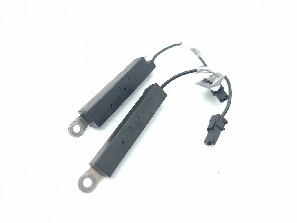 Bezatslēgas sistēmas antena A2048702589