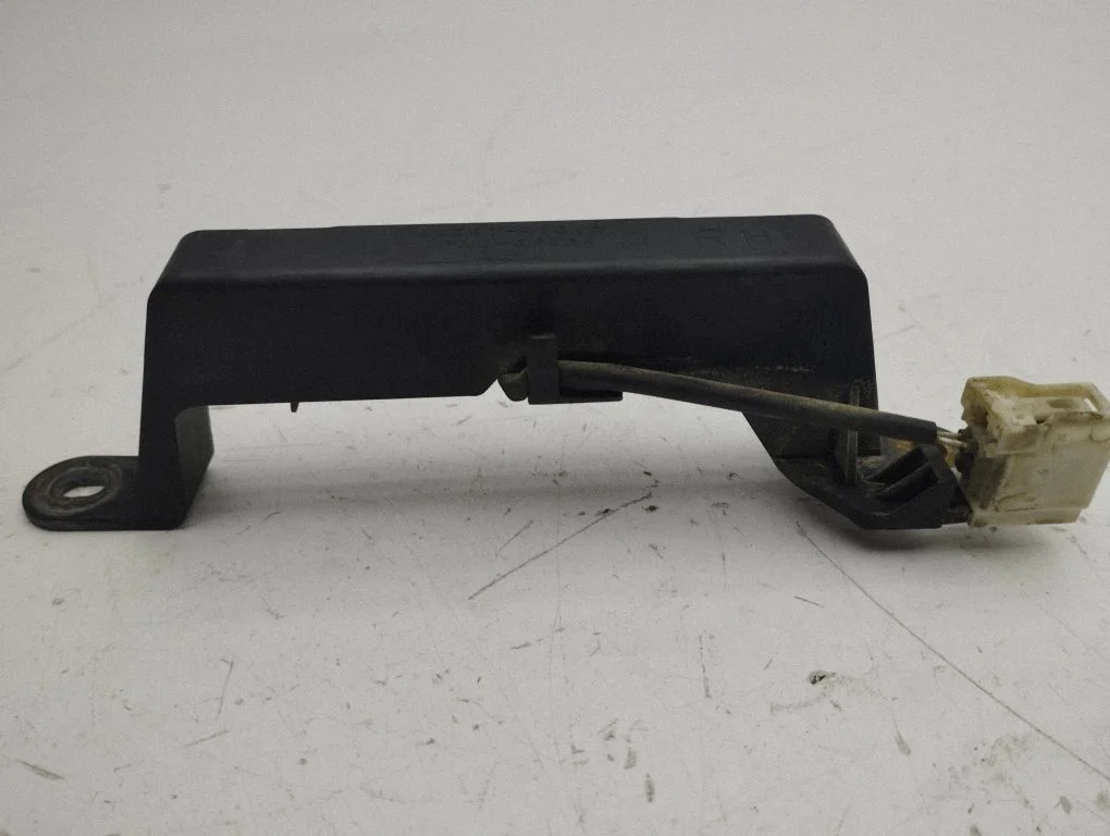 Antena systemu bezkluczykowego 8999741010