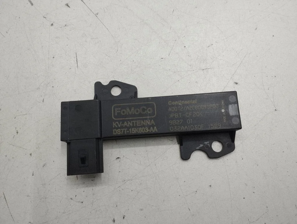 Antena systemu bezkluczykowego DS7T15K603