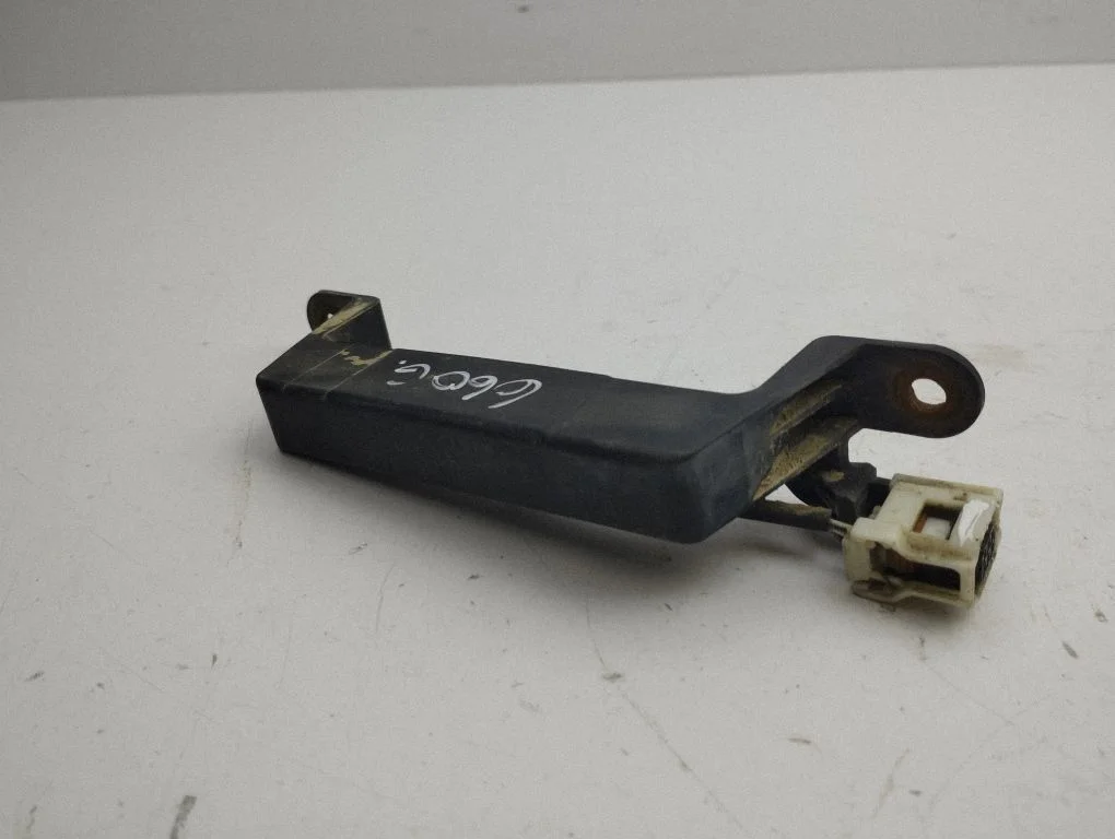 Keyless system antenna 8999741010
