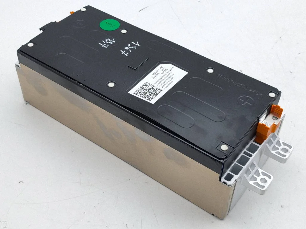 Hübriid-/elektriauto akuelement 83010001792