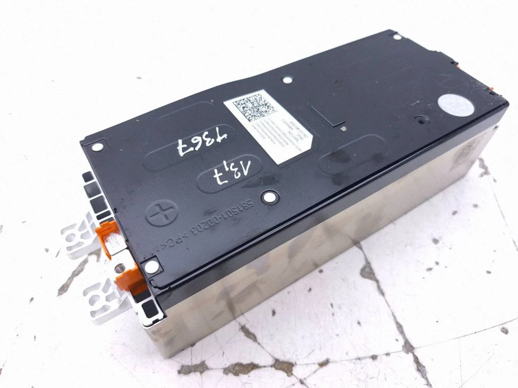 Hübriid-/elektriauto akuelement 83010001792