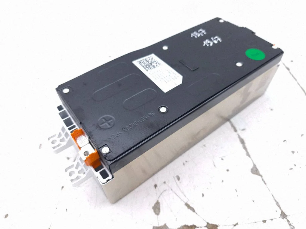 Hübriid-/elektriauto akuelement 83010001792