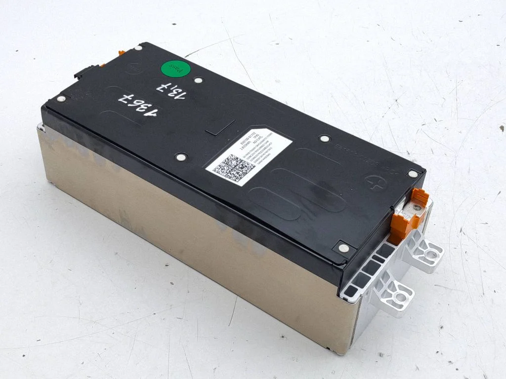 Hübriid-/elektriauto akuelement 83010001792