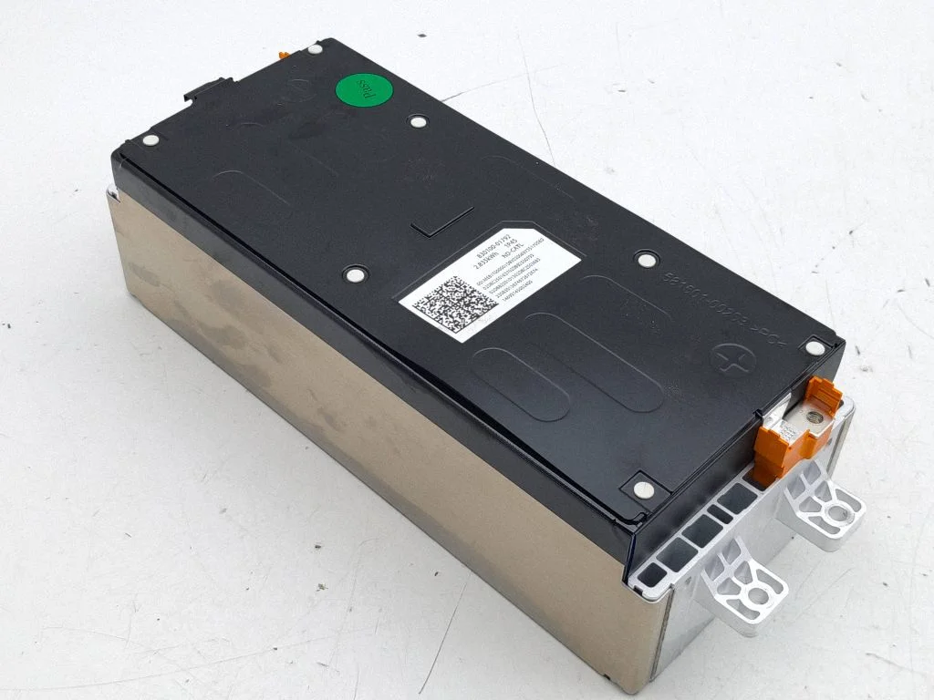 Hübriid-/elektriauto akuelement 83010001792