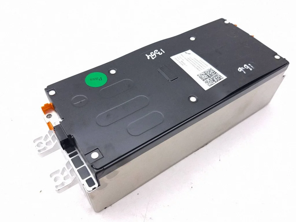 Hübriid-/elektriauto akuelement 83010001792