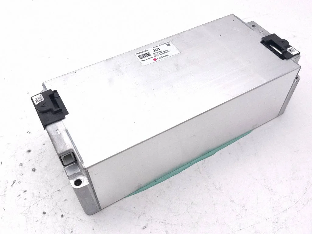 Hübriid-/elektriauto akuelement AMDAU0168B