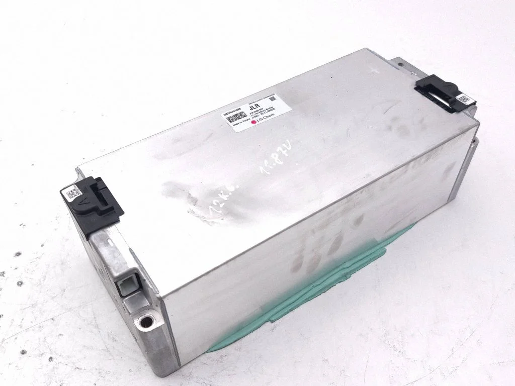 Hübriid-/elektriauto akuelement AMDAU0168B