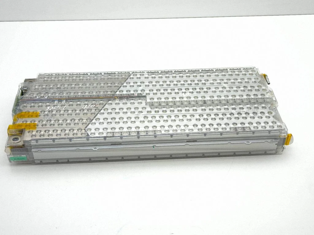 Hübriid-/elektriauto akuelement – Tesla Model S (2012-)
