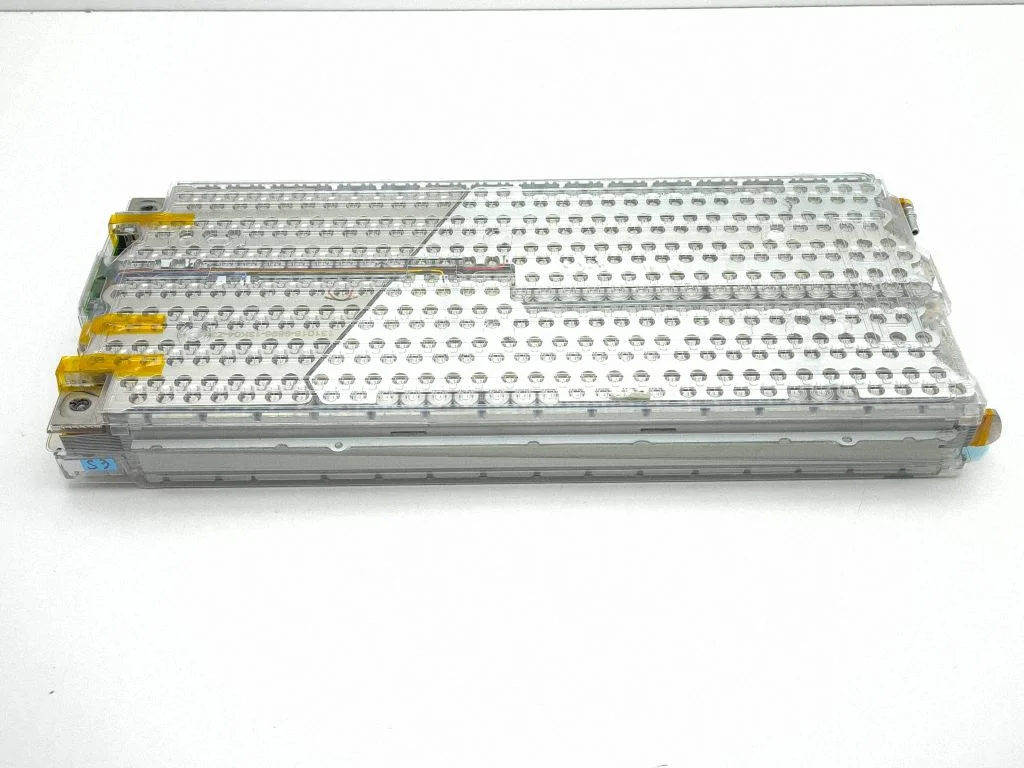 Hübriid-/elektriauto akuelement 104571901E