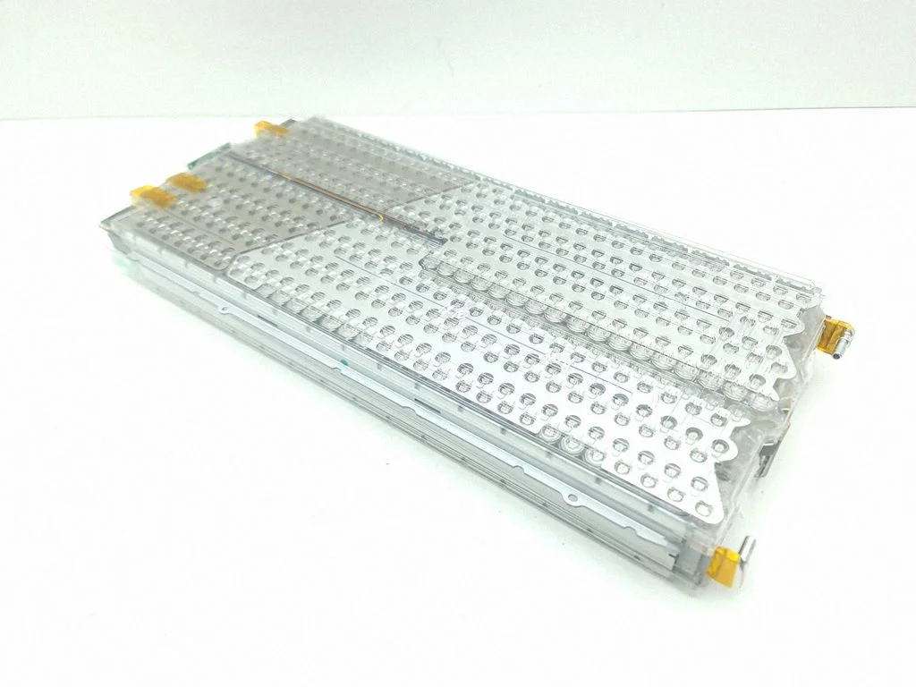 Hübriid-/elektriauto akuelement 100931200E
