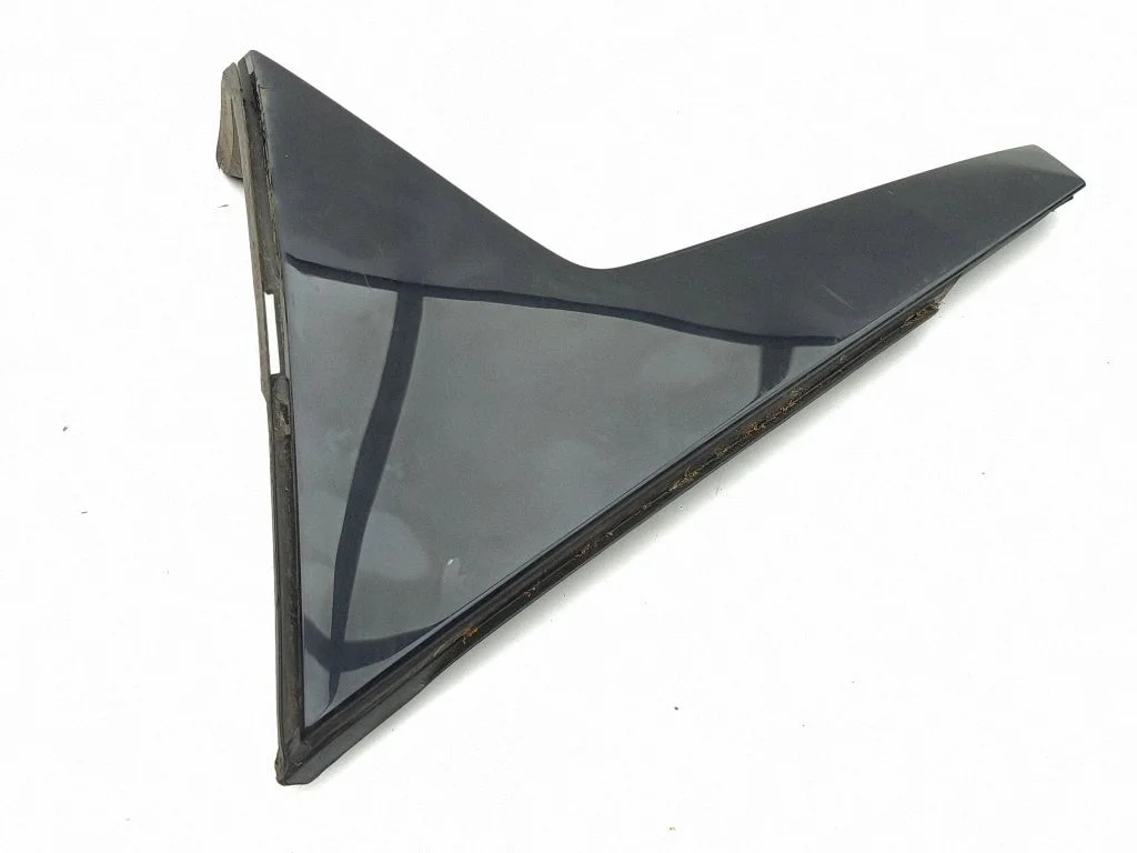 Rear glass trim – Peugeot 5008 II (2016-)