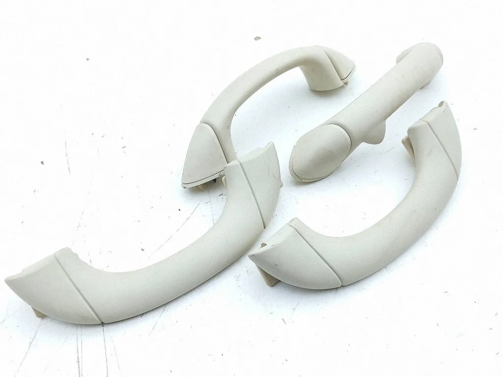 A set of handles for the ceiling