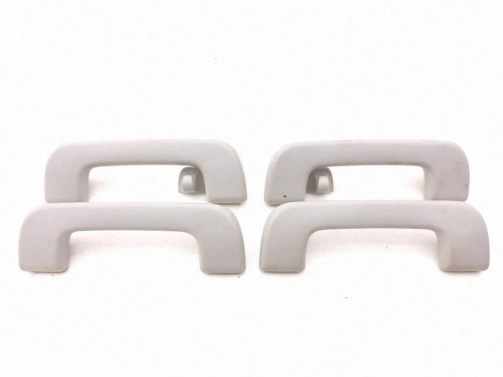 A set of handles for the ceiling – Audi RS Q3 (2019-)