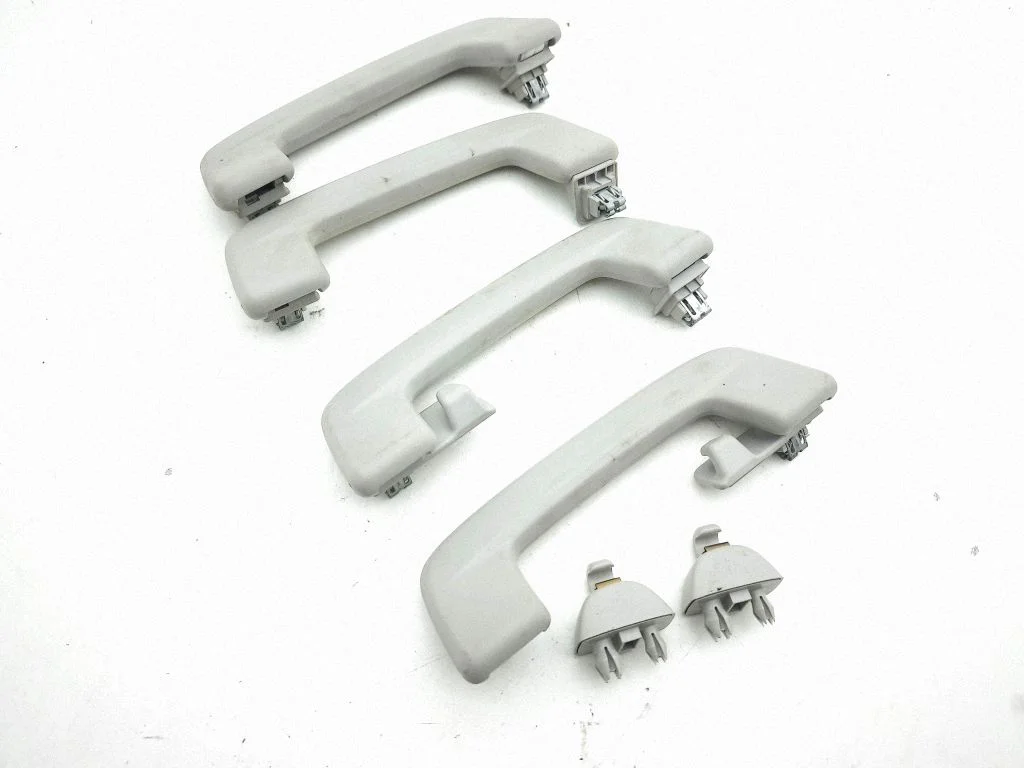 A set of handles for the ceiling – Seat Leon IV (2020-)