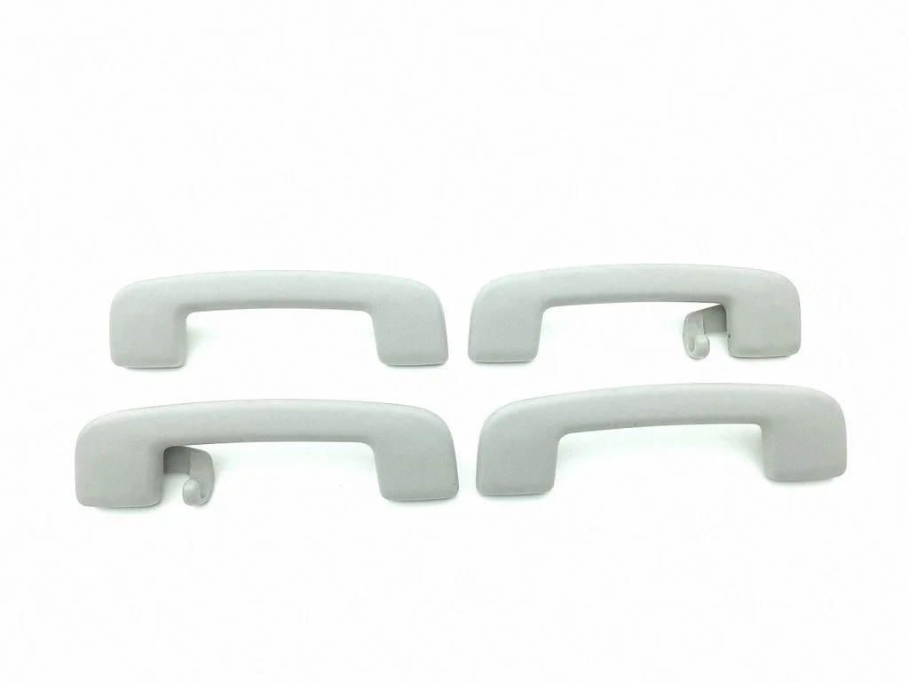 A set of handles for the ceiling – Nissan Qashqai J12 (2021-)