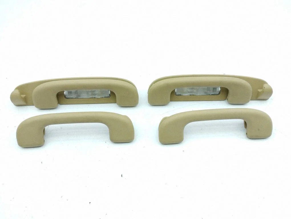 A set of handles for the ceiling – Mercedes-Benz ML-Class W164 (2005-2011)