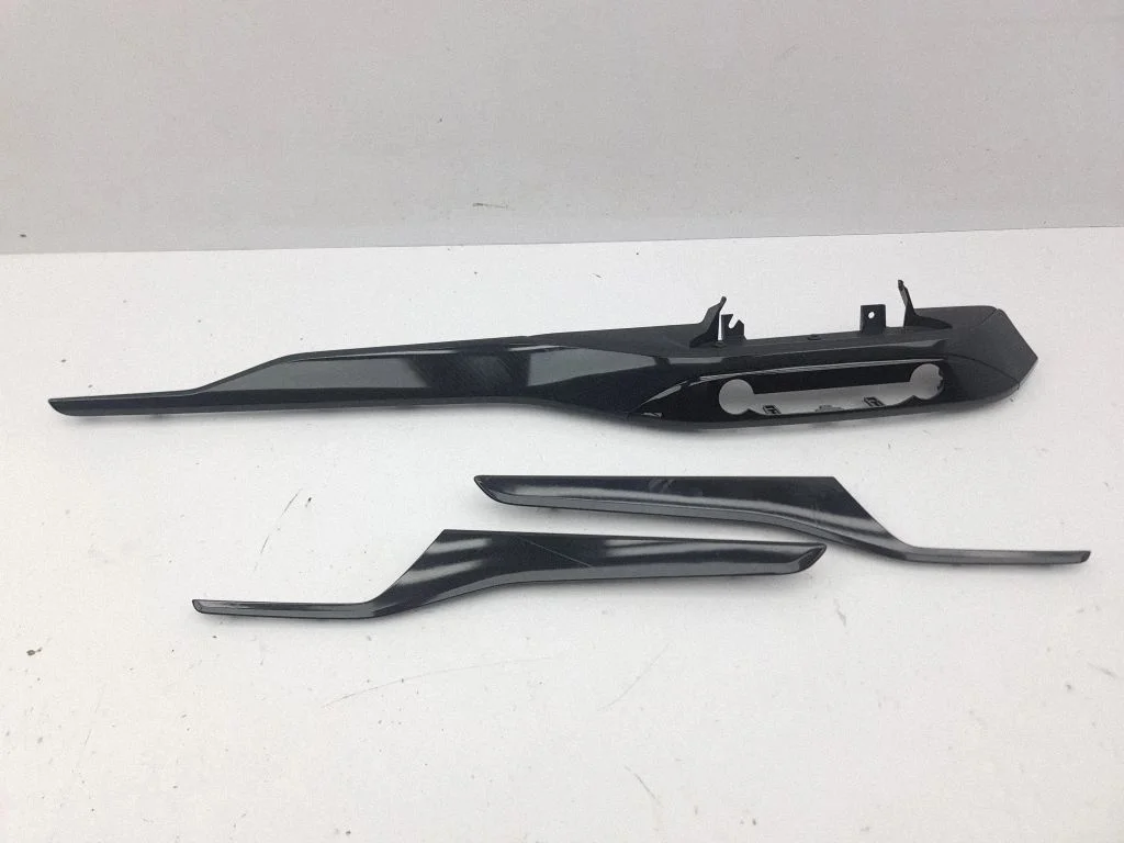 Salongi dekoratiivviimistluse komplekt LV4BS045H92
