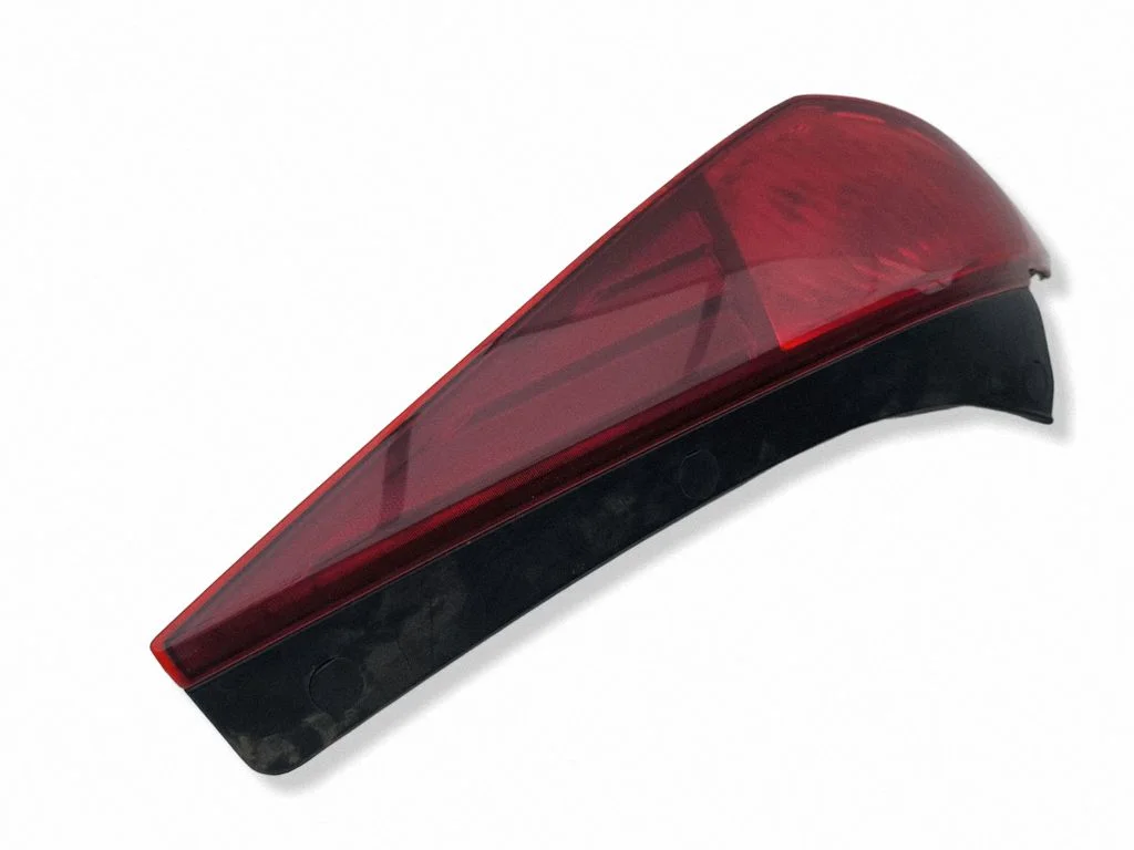 Rear/tail lights – right