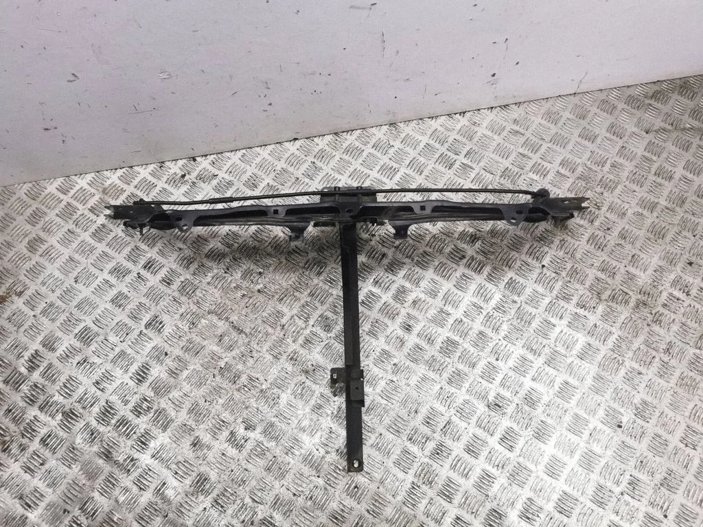 Top upper radiator support slam panel