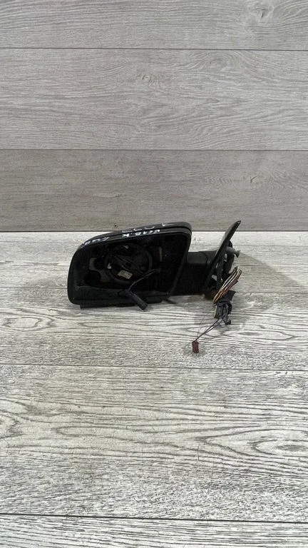 Front door wing mirror part – BMW 5 Series E60 E61 (2004-2010)